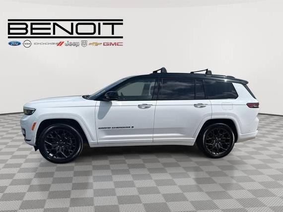 JEEP GRAND CHEROKEE 2023 1C4RJKEG2P8737329 image